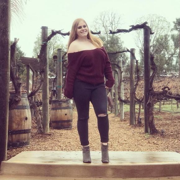 Meet your Posher, Alexis - Picture 1 of 1